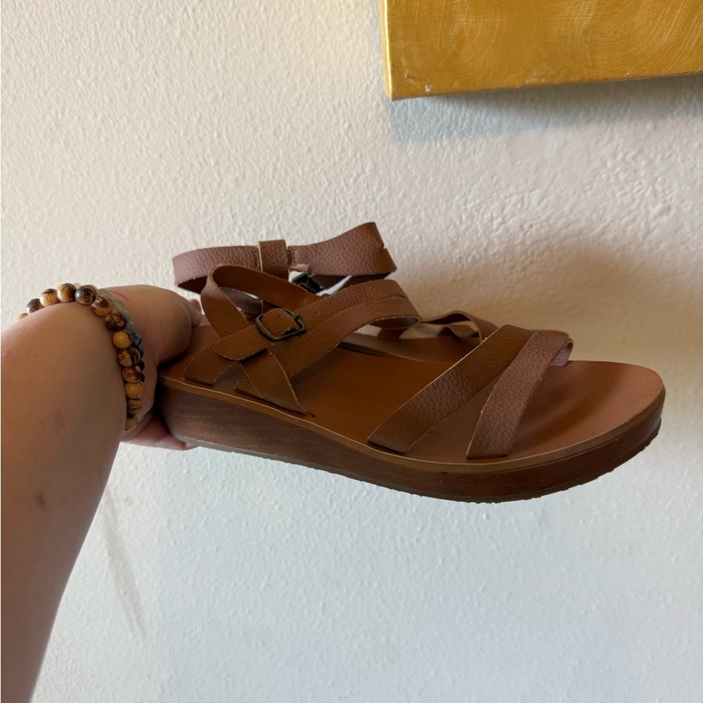 Lucky Brand Tan Strappy Sandals